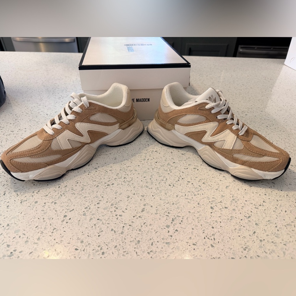 Steve Madden SEBI Sneakers Taupe Multi Size 7 NIB Trendy Casual Sneaker - Picture 8 of 10